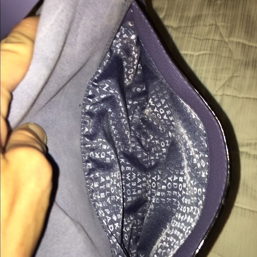 💜 Crossbody 💜 - Picture 8 of 8